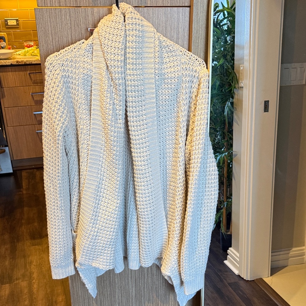 Buttons Cream Knit Women's Cardigan